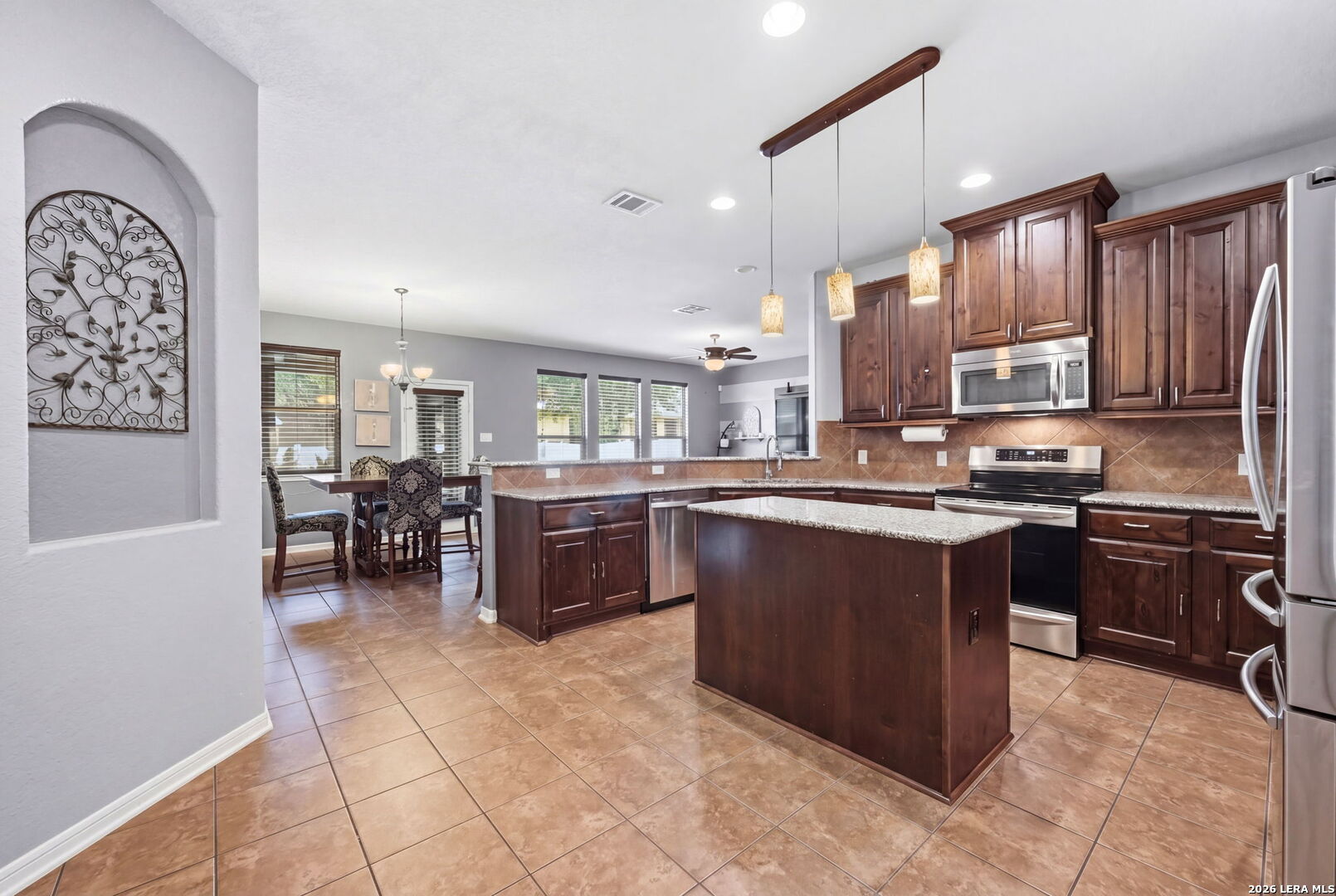 516 Brook Shadow Cibolo TX 78108