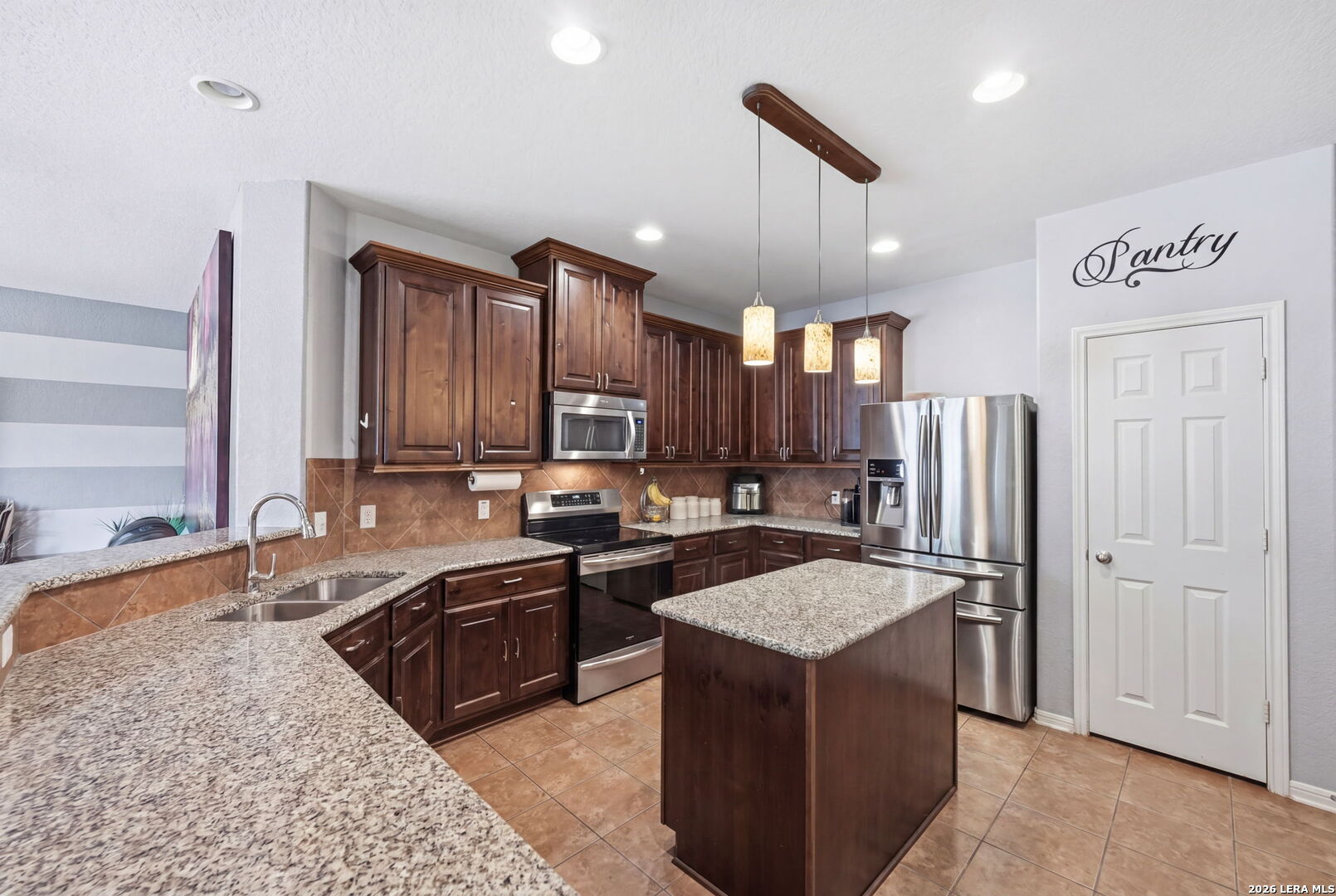 516 Brook Shadow Cibolo TX 78108