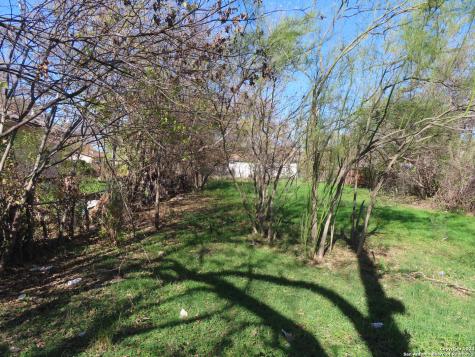 4015 W Salinas San Antonio TX 78207