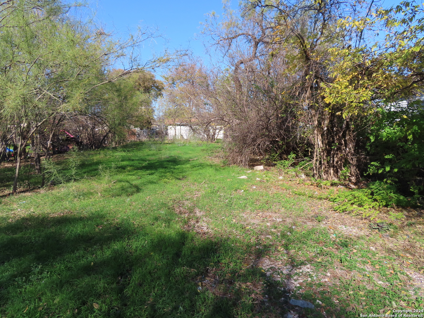 4015 W Salinas San Antonio TX 78207