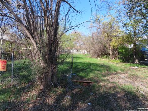 4015 W Salinas San Antonio TX 78207