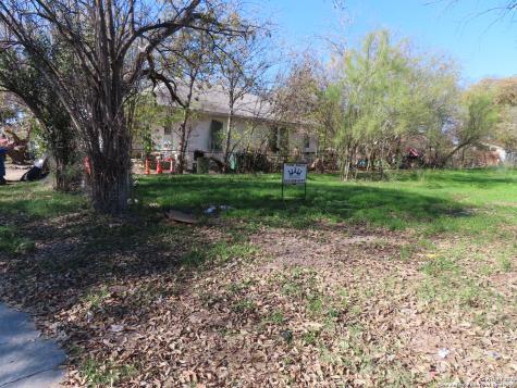 4015 W Salinas San Antonio TX 78207