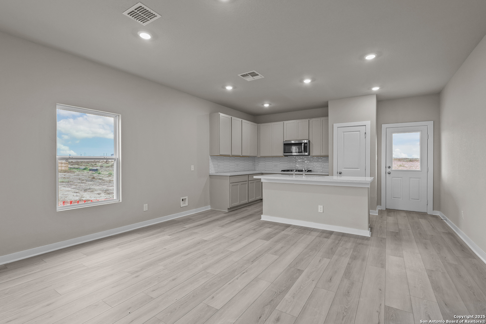 8322 Ingress Avenue San Antonio TX 78263