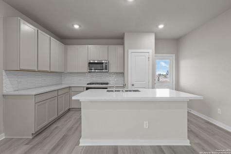 8322 Ingress Avenue San Antonio TX 78263