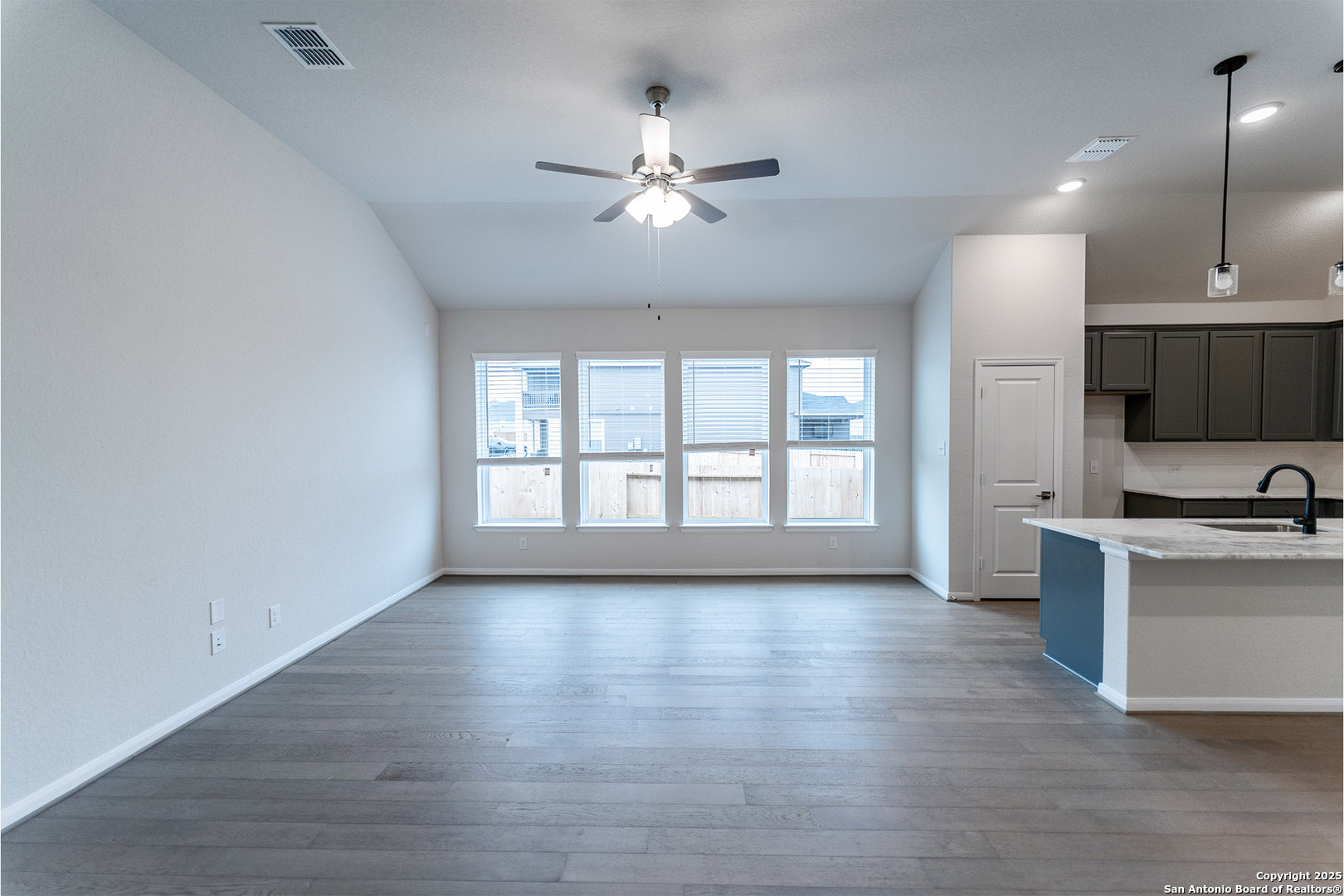 4910 Midland Drive Schertz TX 78108