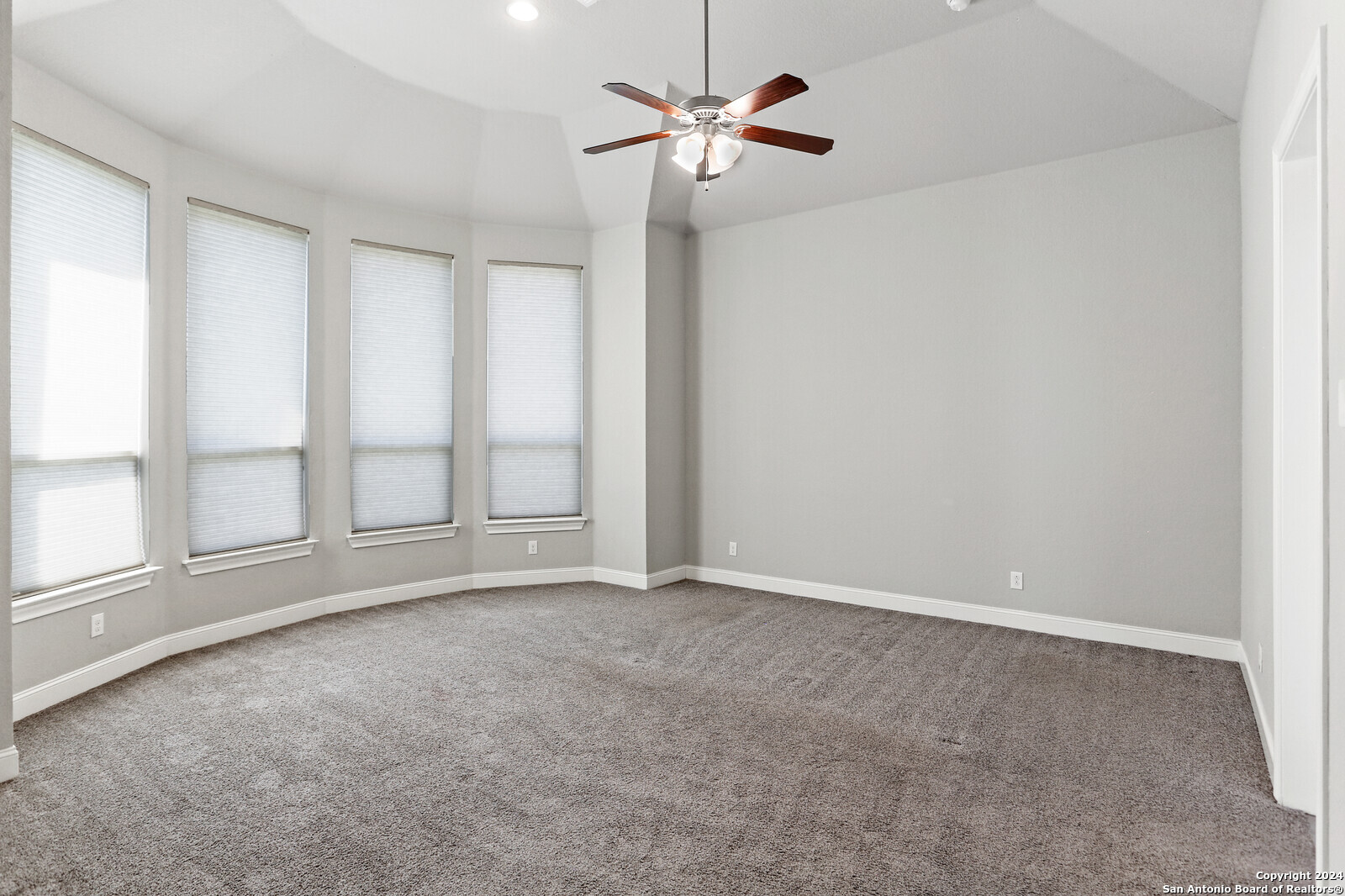 25843 Scenic Rock San Antonio TX 78255