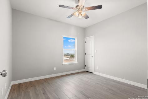 59 Greystone Hills Uvalde TX 78801