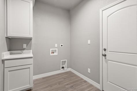 59 Greystone Hills Uvalde TX 78801