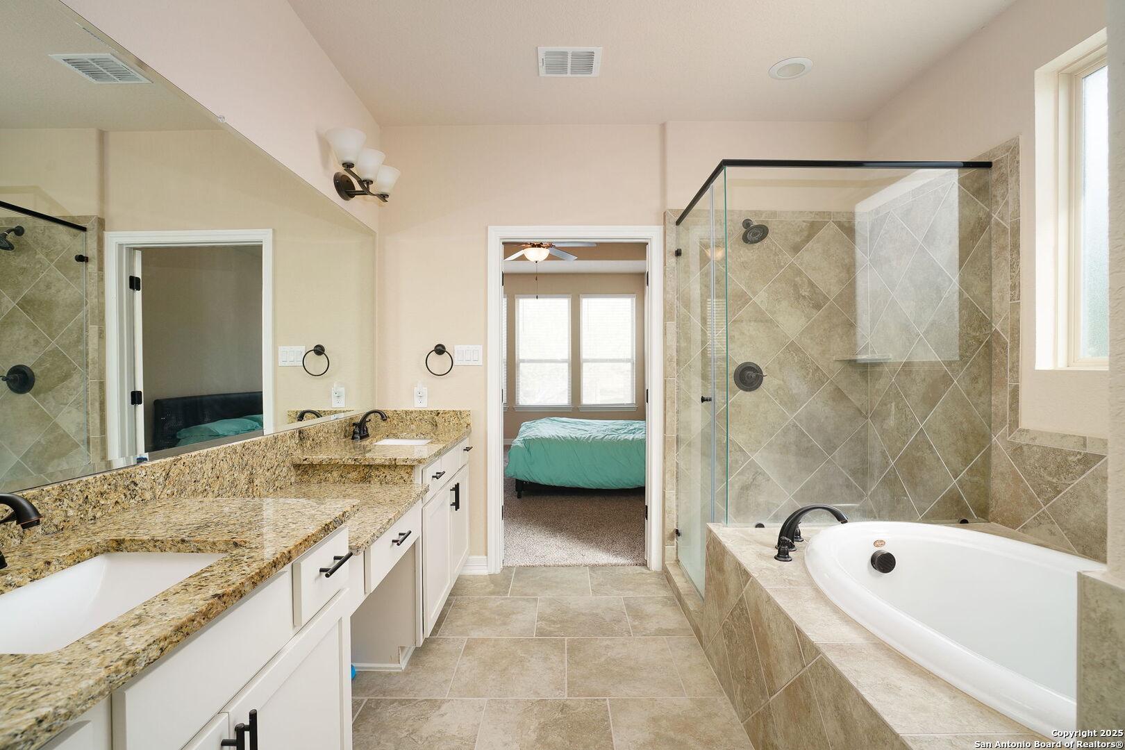 228 Comanche Trail Cibolo TX 78108