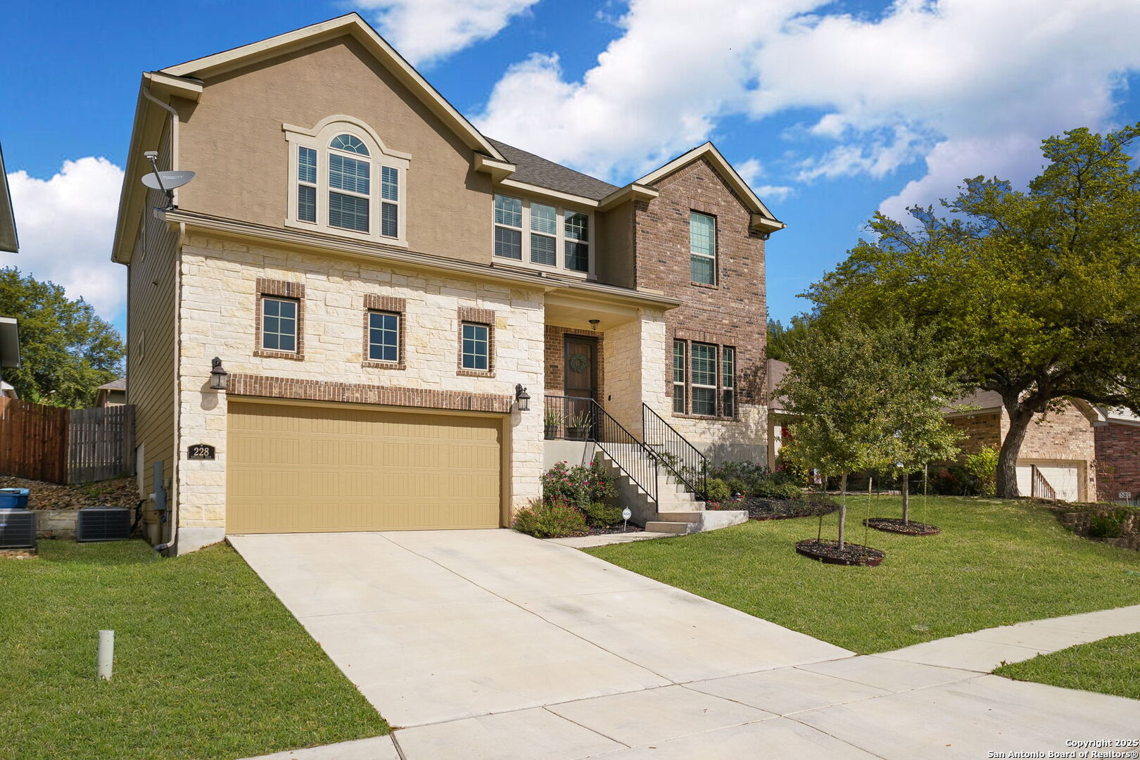 228 Comanche Trail Cibolo TX 78108