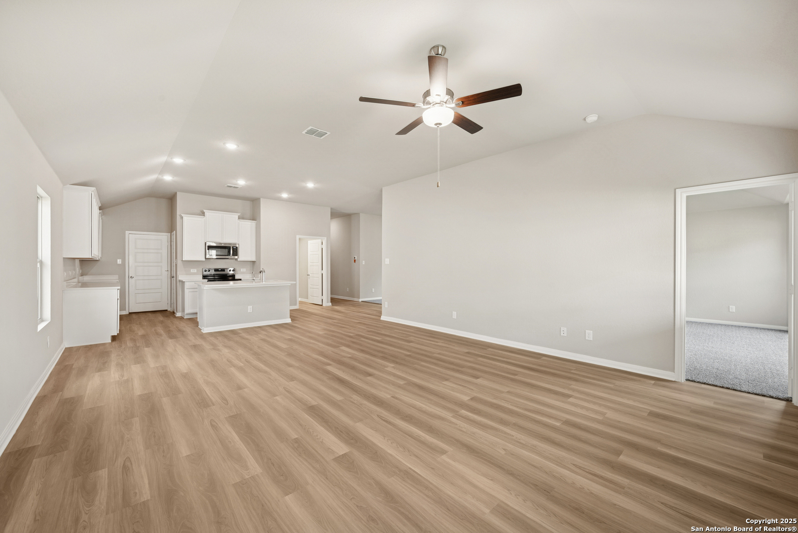 1148 Limestone Ridge Seguin TX 78155
