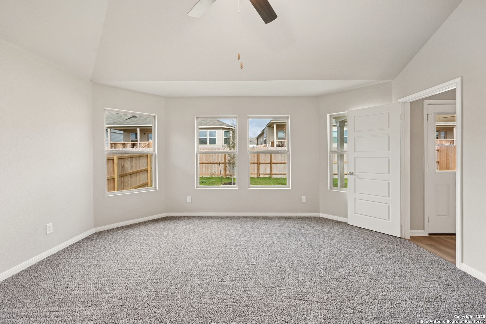 1148 Limestone Ridge Seguin TX 78155