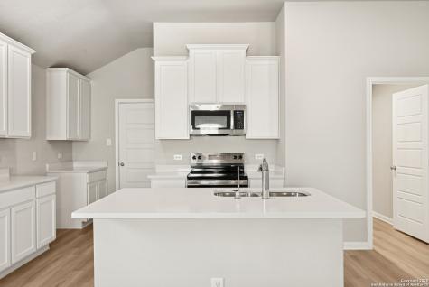 1148 Limestone Ridge Seguin TX 78155