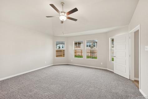 1148 Limestone Ridge Seguin TX 78155
