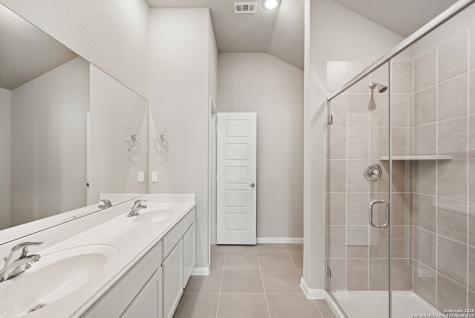 1148 Limestone Ridge Seguin TX 78155