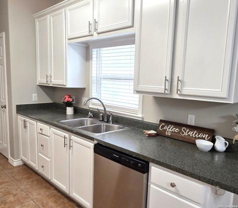 295 N Polly Peak Drive Bandera TX 78003