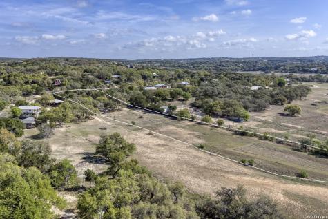 1331 Hammermill Canyon Lake TX 78133