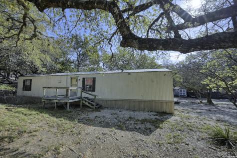 1331 Hammermill Canyon Lake TX 78133