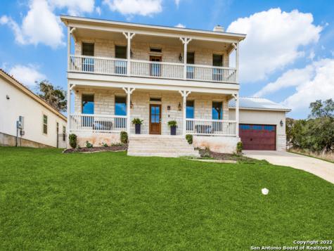 517 Persimmon Trail New Braunfels TX 78130