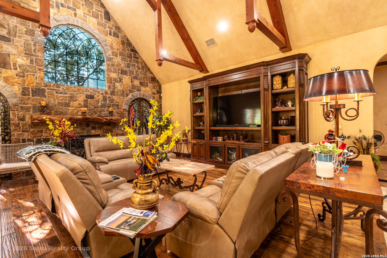 15619 Gray Oak Helotes TX 78023
