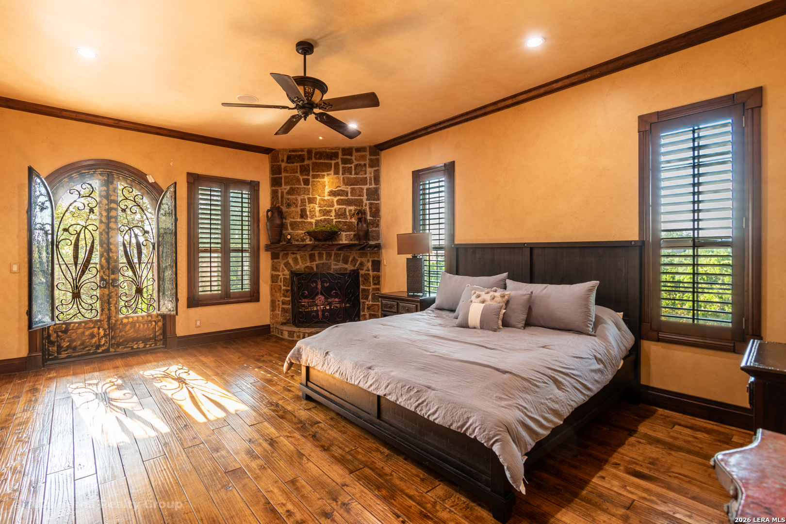 15619 Gray Oak Helotes TX 78023