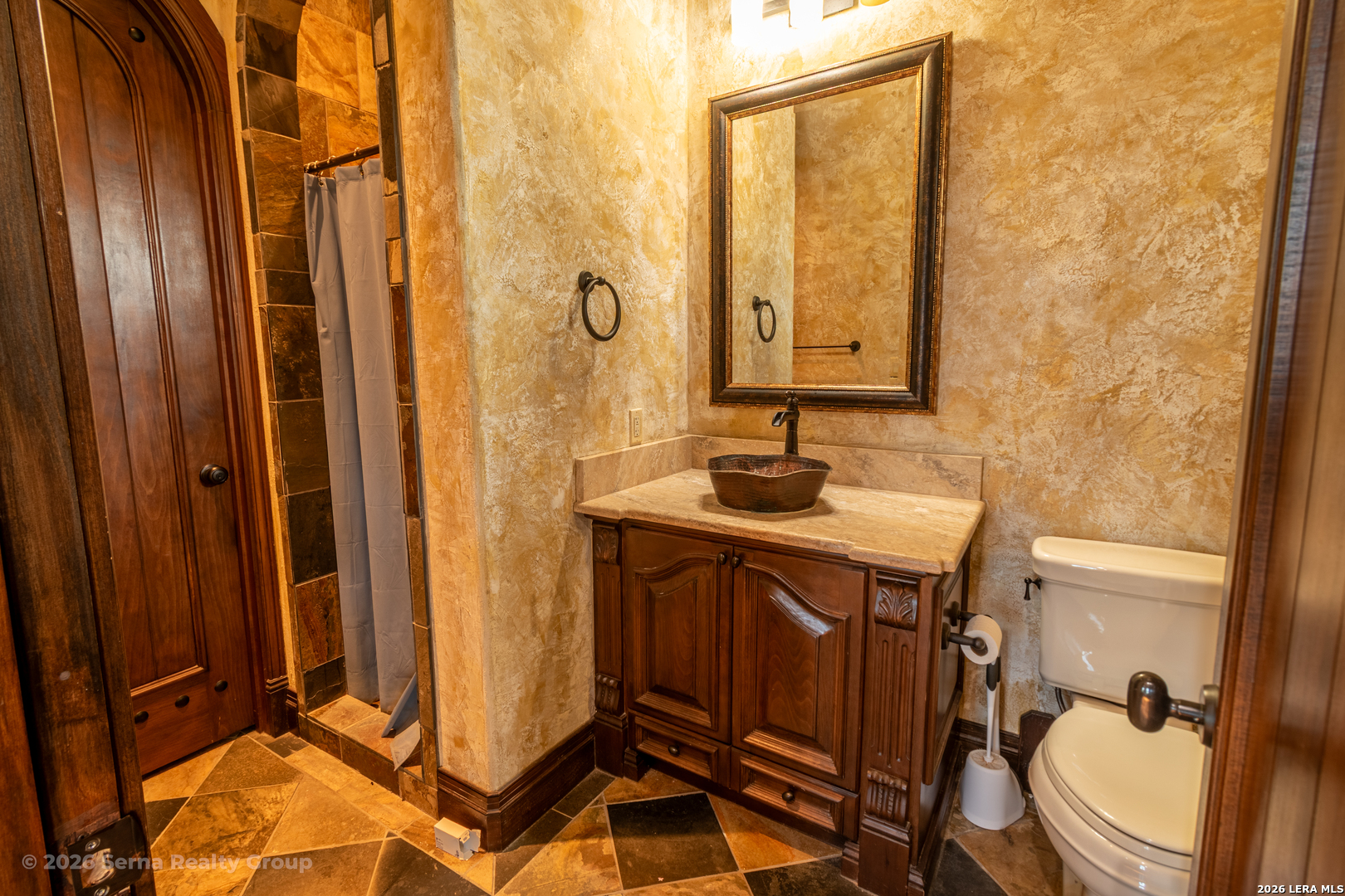 15619 Gray Oak Helotes TX 78023