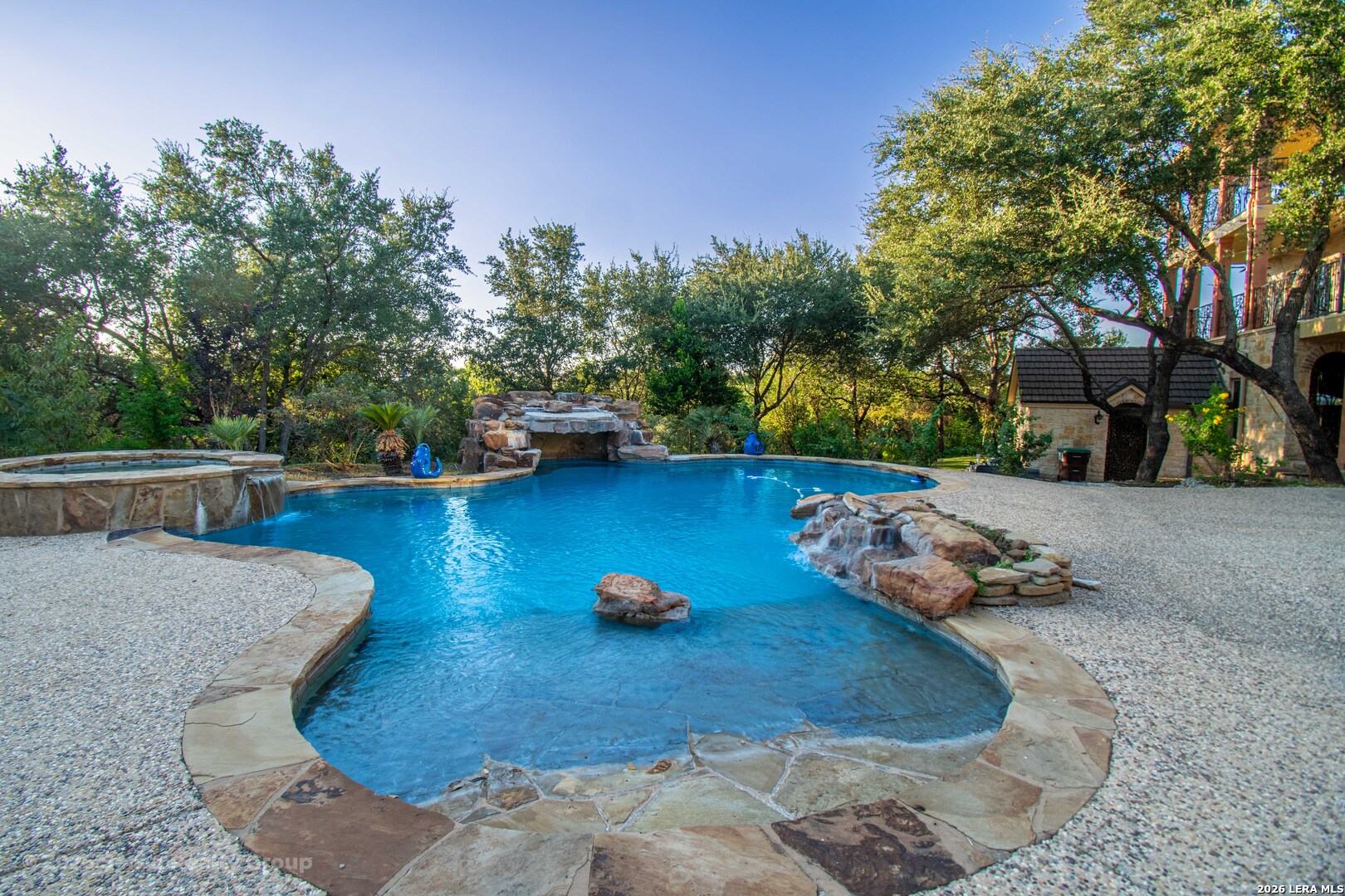 15619 Gray Oak Helotes TX 78023