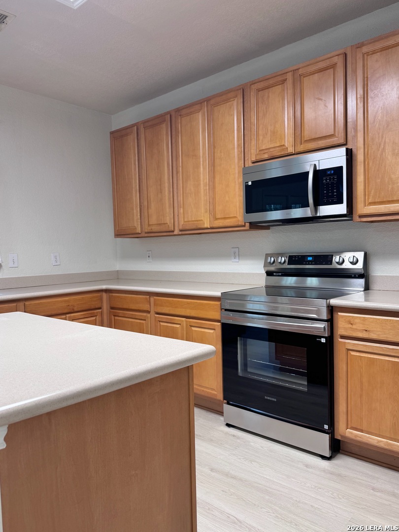 7227 Avator Bay San Antonio TX 78250