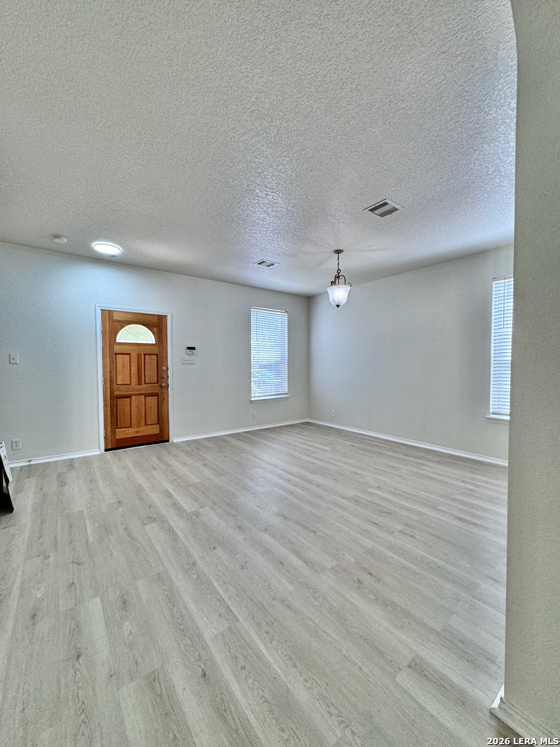 7227 Avator Bay San Antonio TX 78250