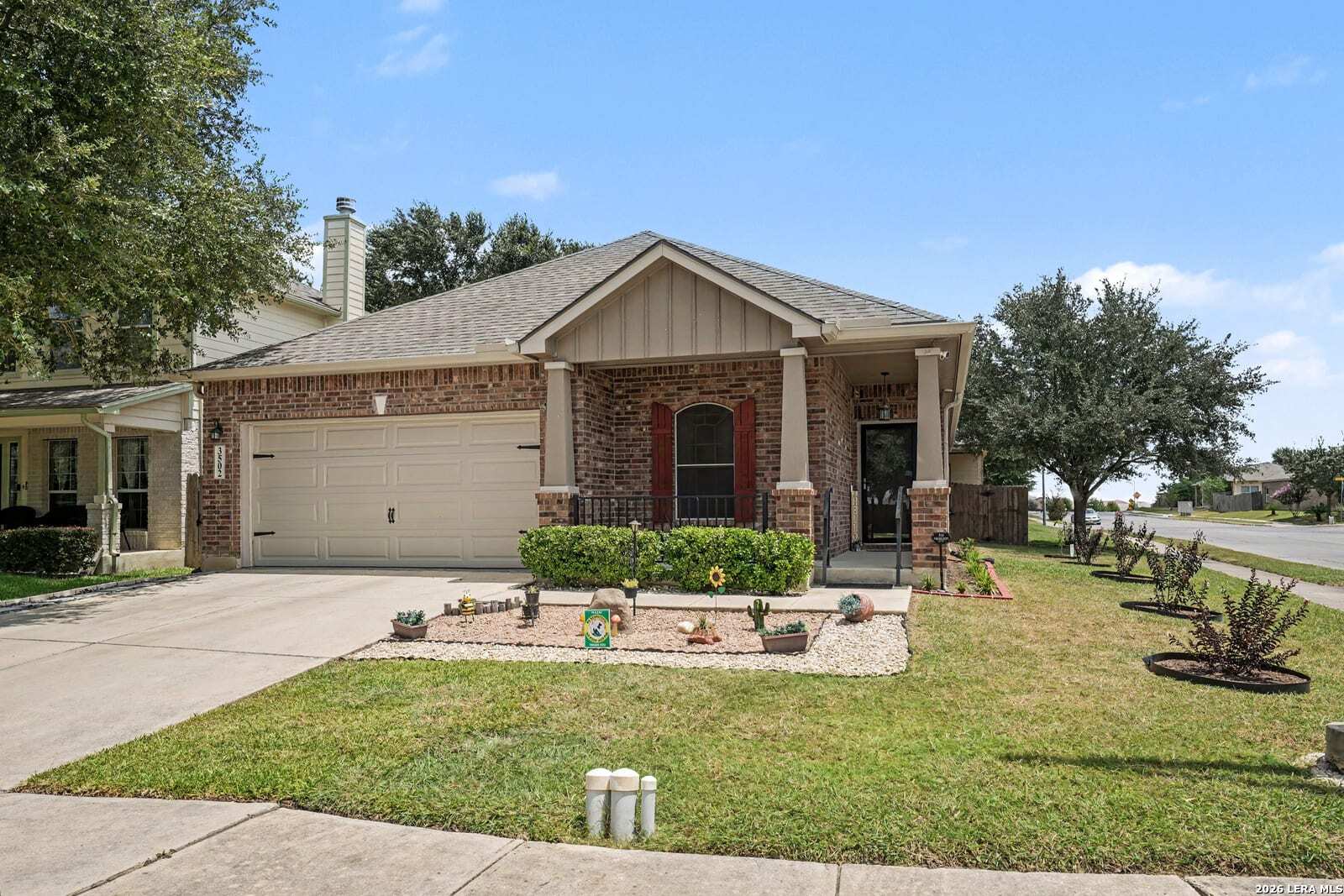 5302 Alonzo Field Converse TX 78109