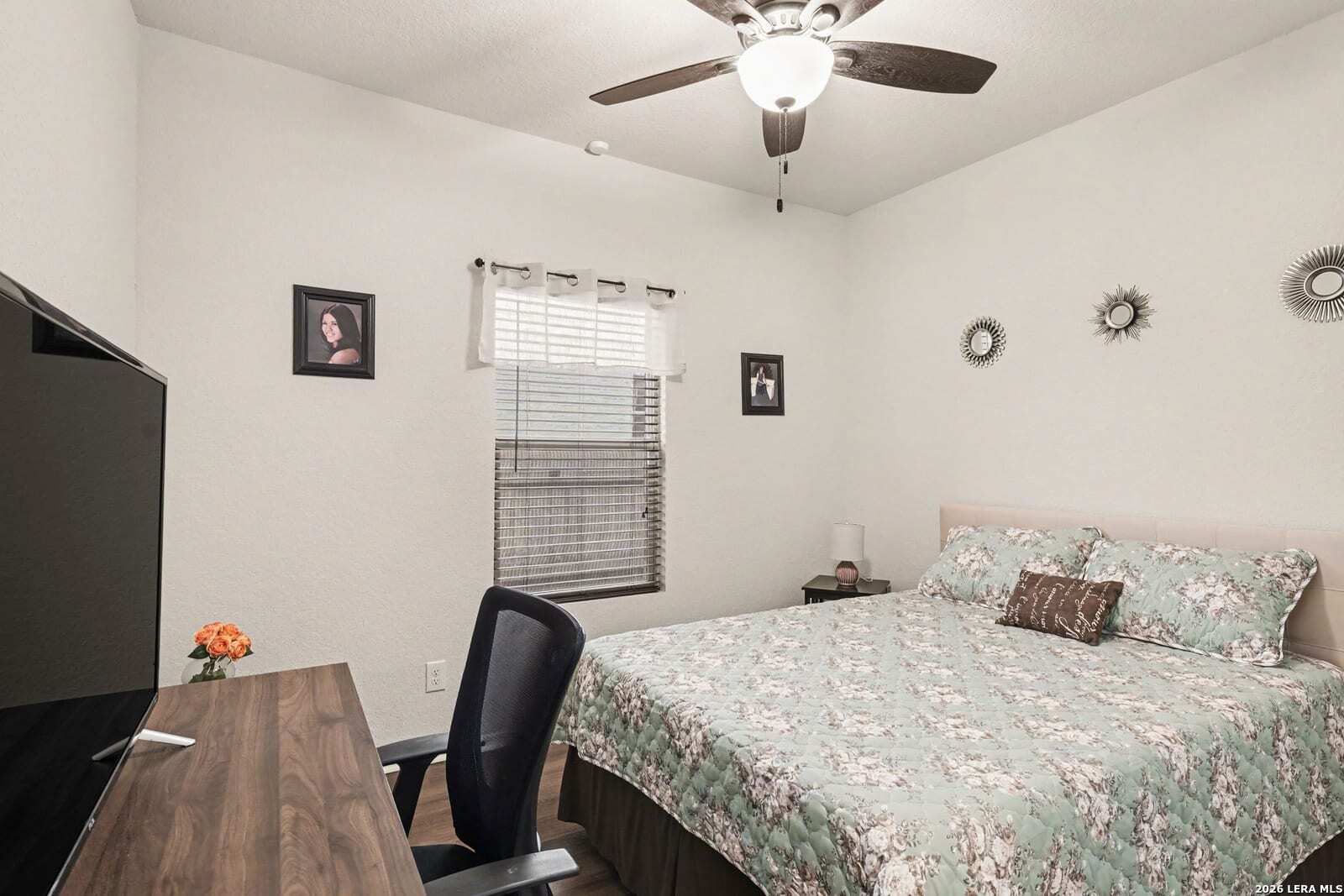5302 Alonzo Field Converse TX 78109
