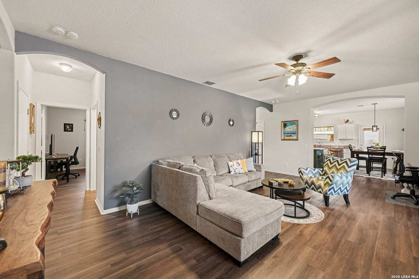 5302 Alonzo Field Converse TX 78109