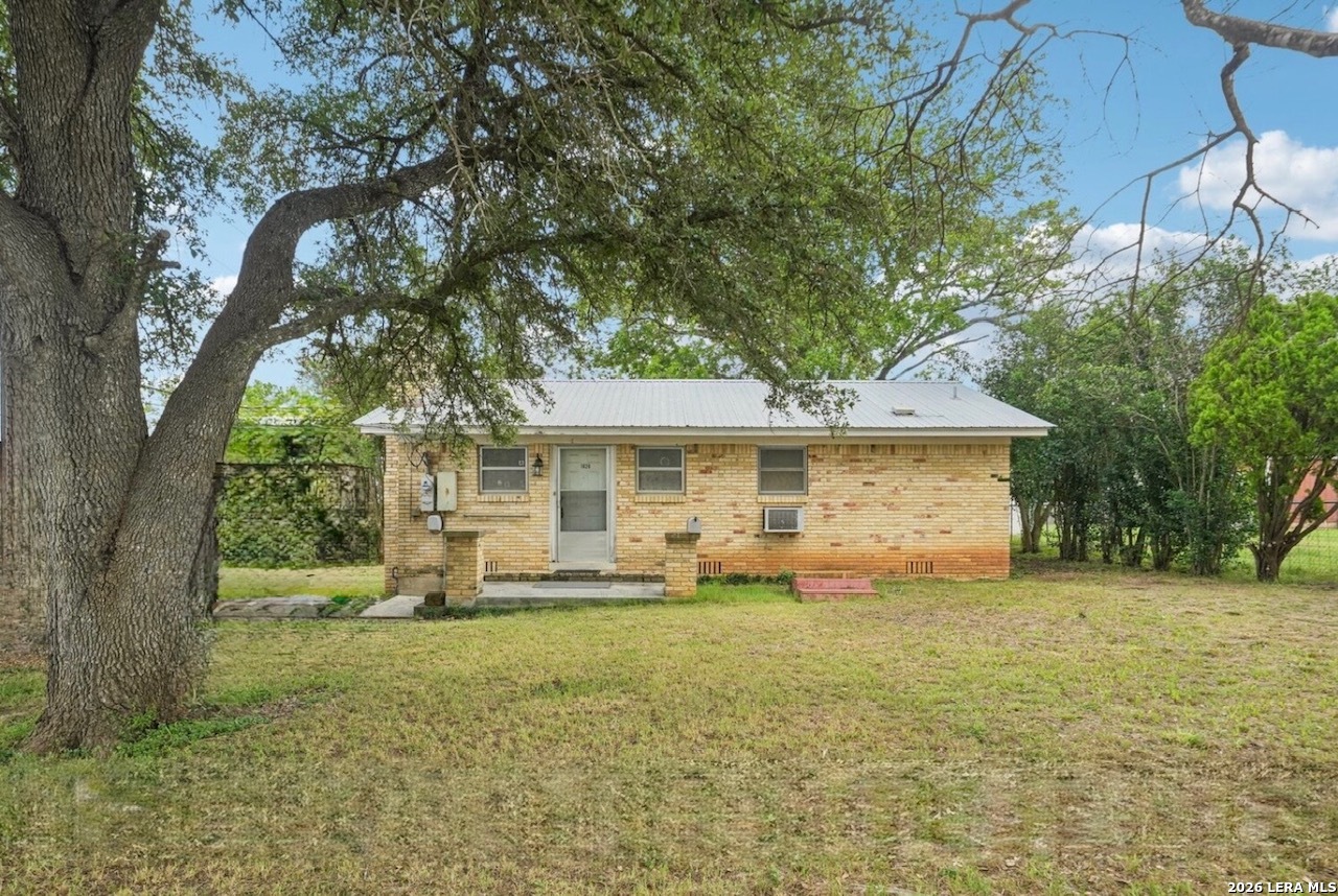 1620 Cavett Street Gonzales TX 78629
