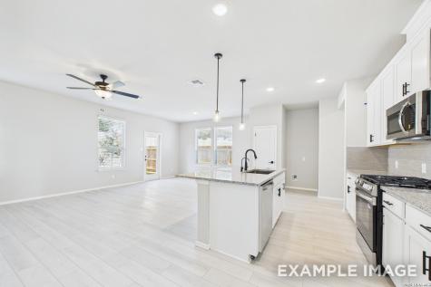 285 W Quill Dr Building 5 San Antonio TX 78228