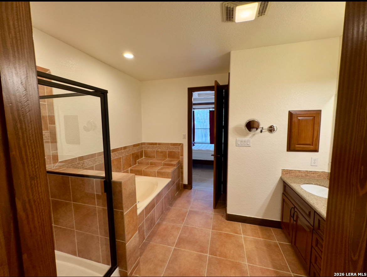102 Tranquil Terrace San Antonio TX 78251