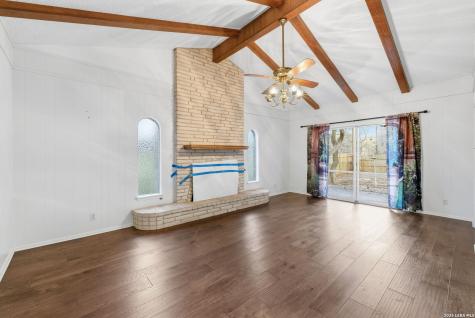 103 Castleoaks Castle Hills TX 78213