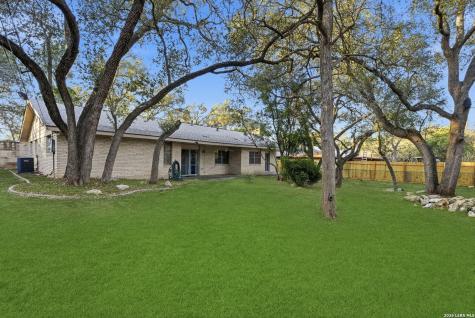 103 Castleoaks Castle Hills TX 78213