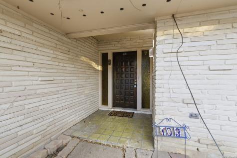 103 Castleoaks Castle Hills TX 78213