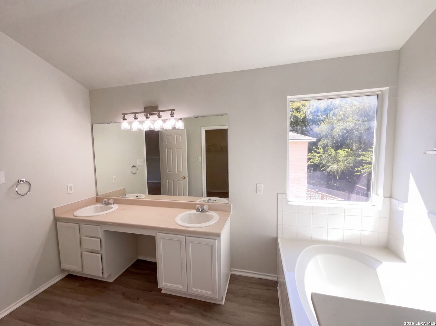 10155 Cedarcliff San Antonio TX 78245