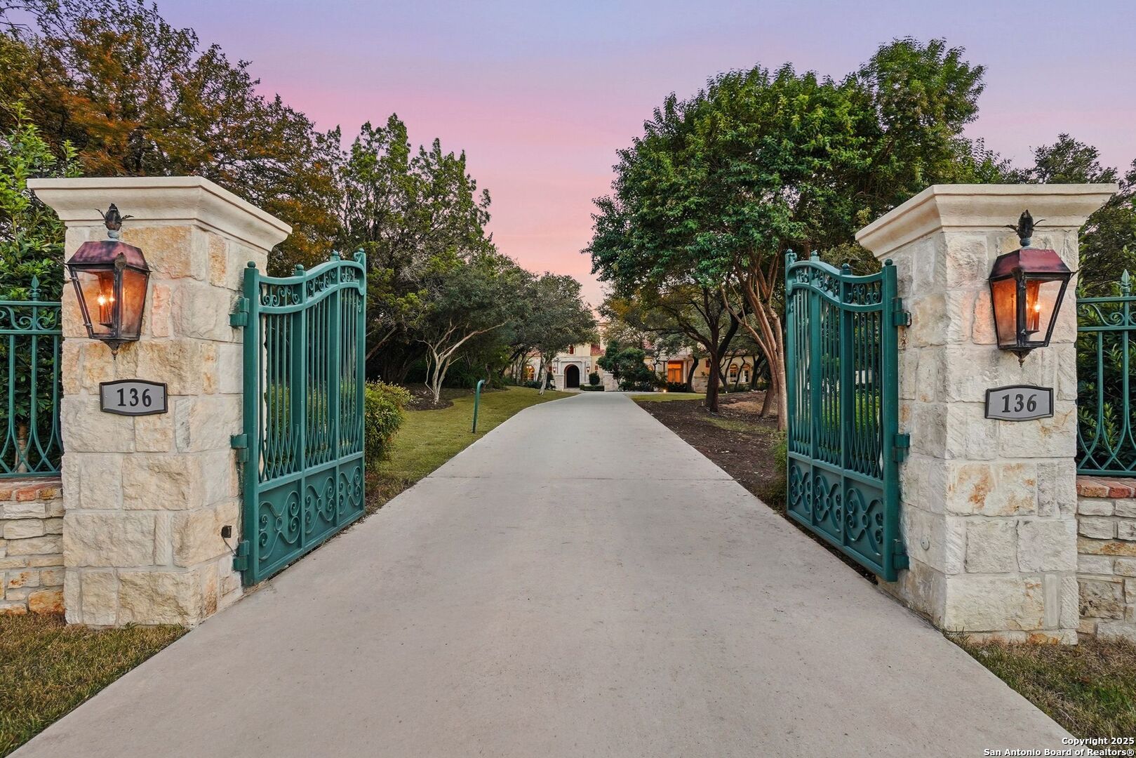 136 S Tower Drive San Antonio TX 78232
