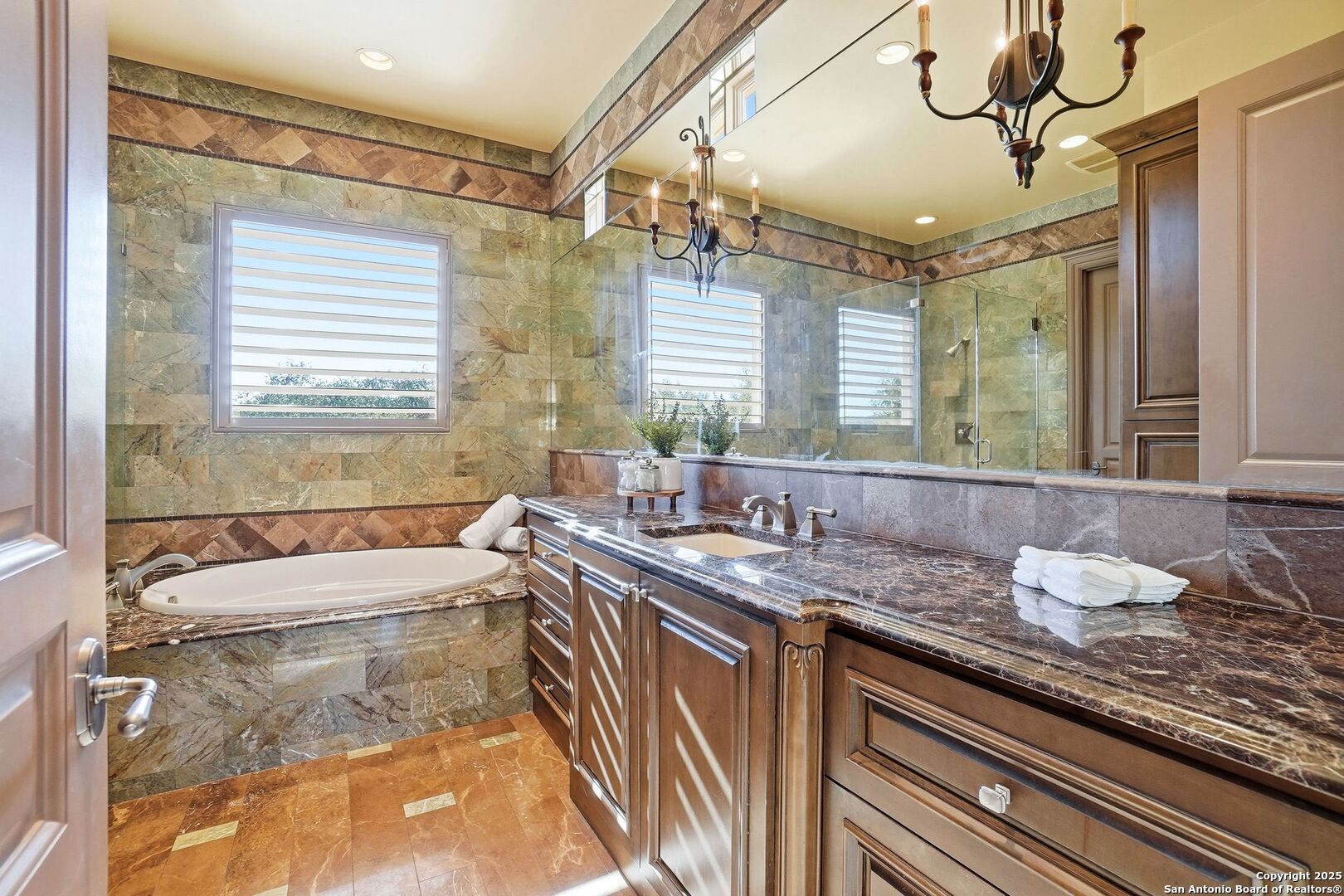 136 S Tower Drive San Antonio TX 78232