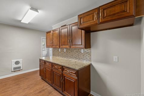 224 W Lower Crabapple Fredericksburg TX 78624
