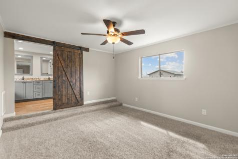 224 W Lower Crabapple Fredericksburg TX 78624