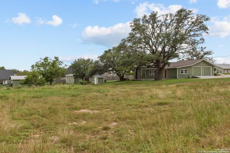 224 W Lower Crabapple Fredericksburg TX 78624