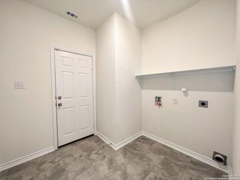 4555 Whispering Oak New Braunfels TX 78130
