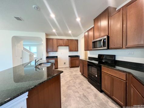 4555 Whispering Oak New Braunfels TX 78130