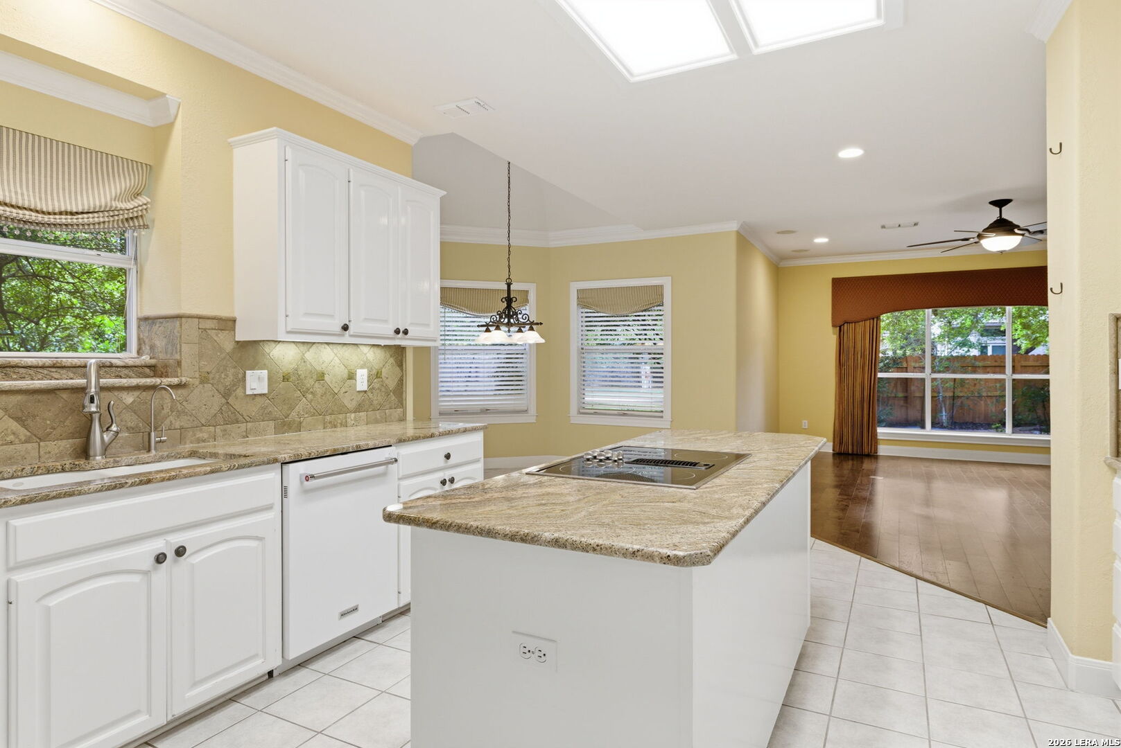 3 Sherborne Wood San Antonio TX 78218