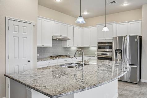 627 Ridgeglen Drive New Braunfels TX 78130