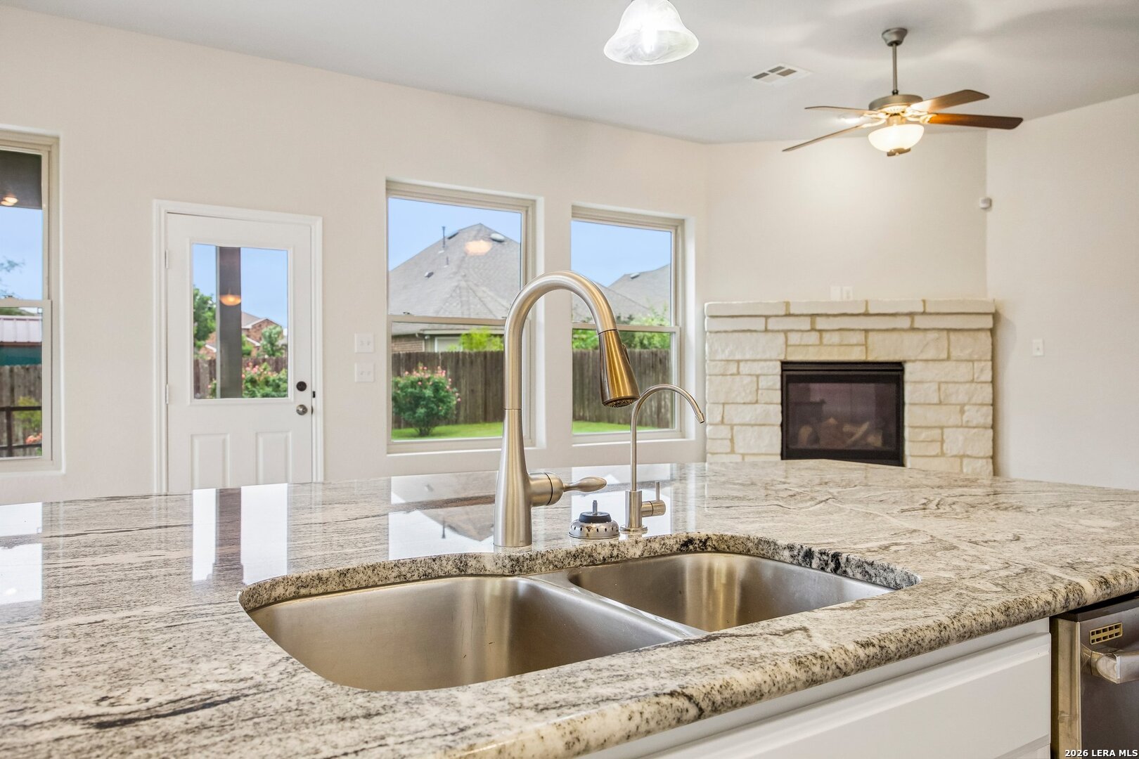 627 Ridgeglen Drive New Braunfels TX 78130