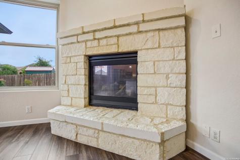 627 Ridgeglen Drive New Braunfels TX 78130